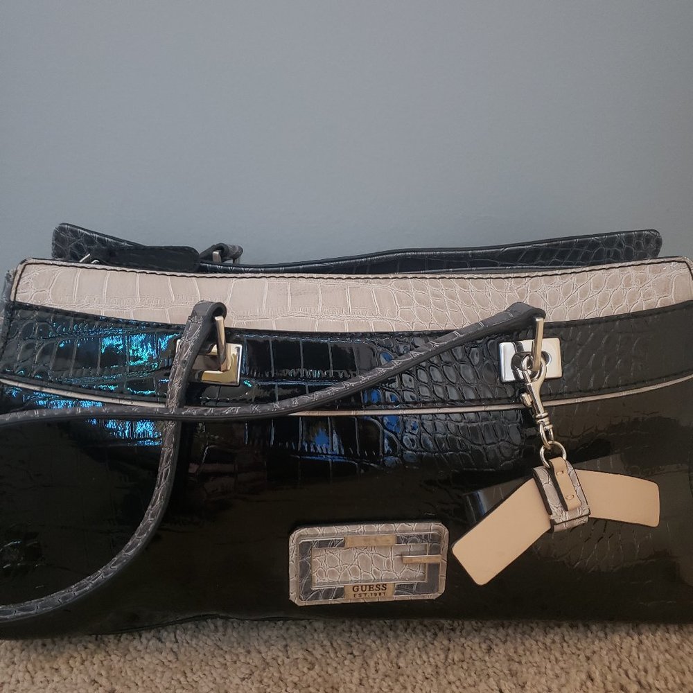 Black tote